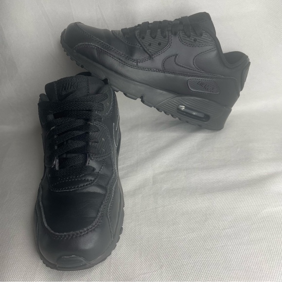 Nike Other - Nike Air Max 90 LTR Kids Sneakers Size 5Y Triple Black 833412-001